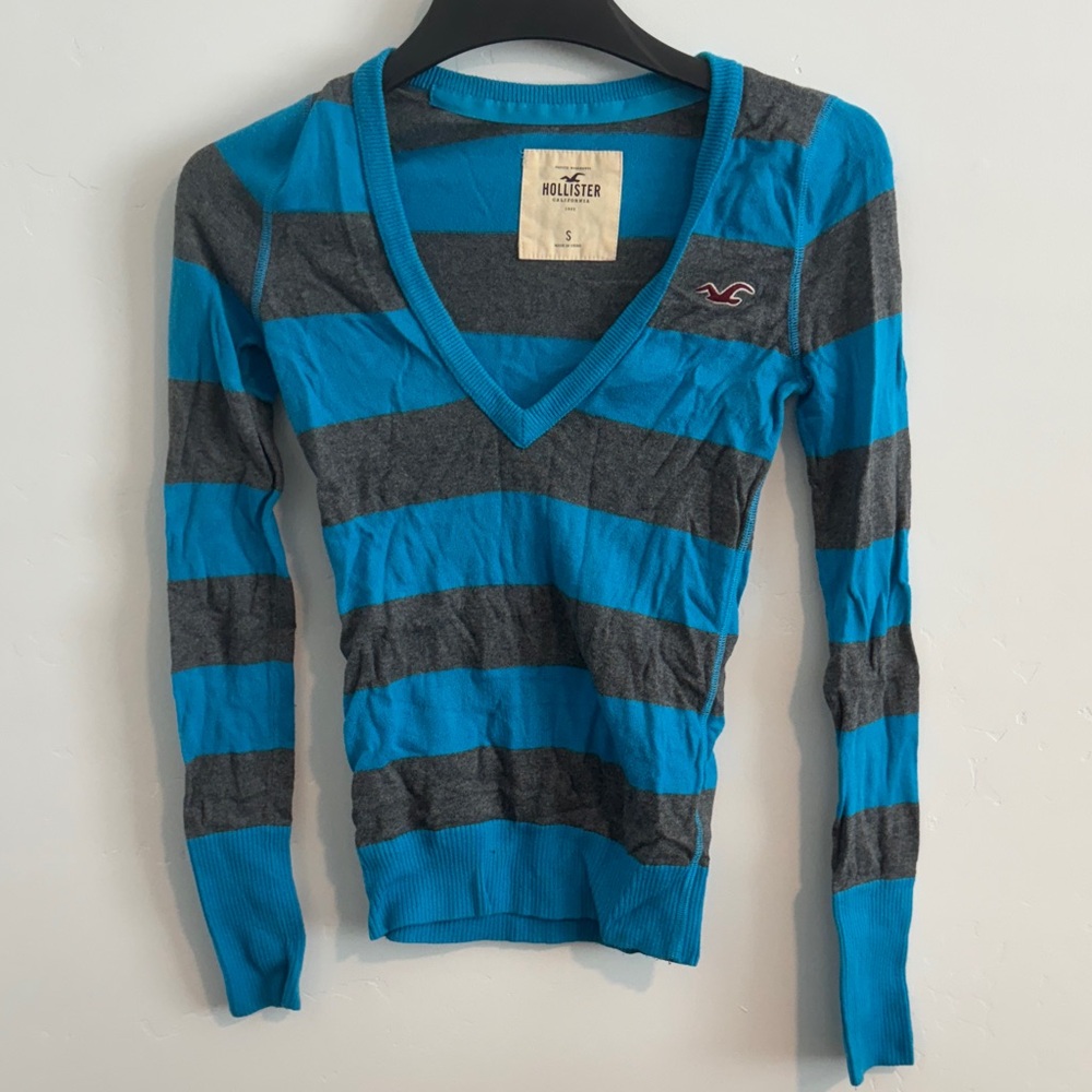 Vintage Hollister Women’s V-Neck Striped Sweater - Teal & Charcoal
